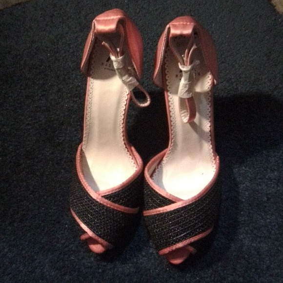 Madison High Heels - Picture 1 of 3